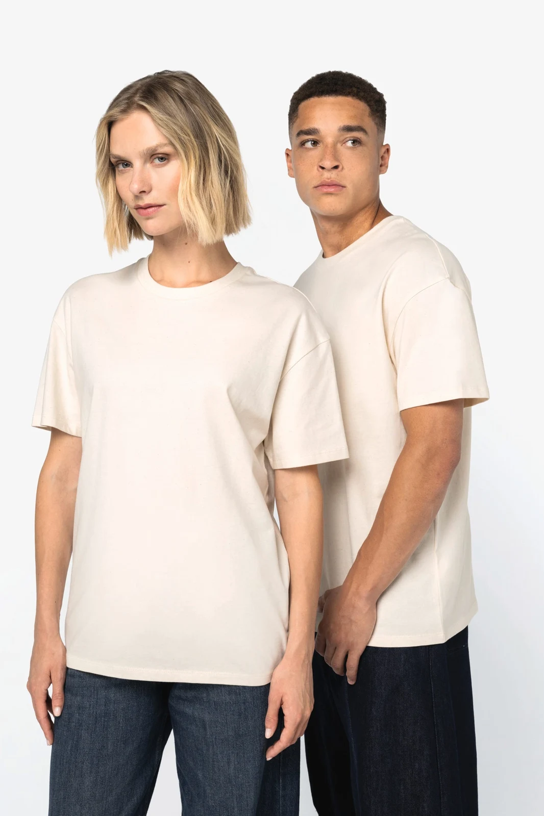 Umweltfreundliches Unisex T-Shirt mit hängenden Schultern