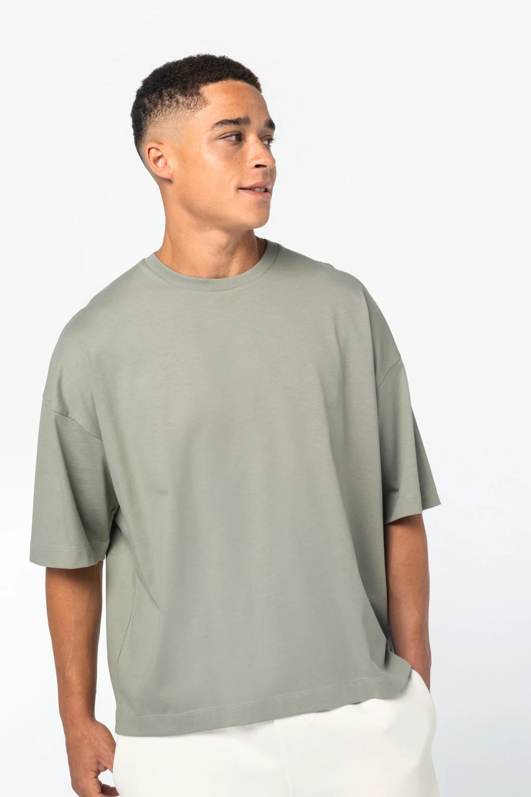 Umweltfreundliches Boxy-T-Shirt mit überschnittener Schulterpartie für Herren