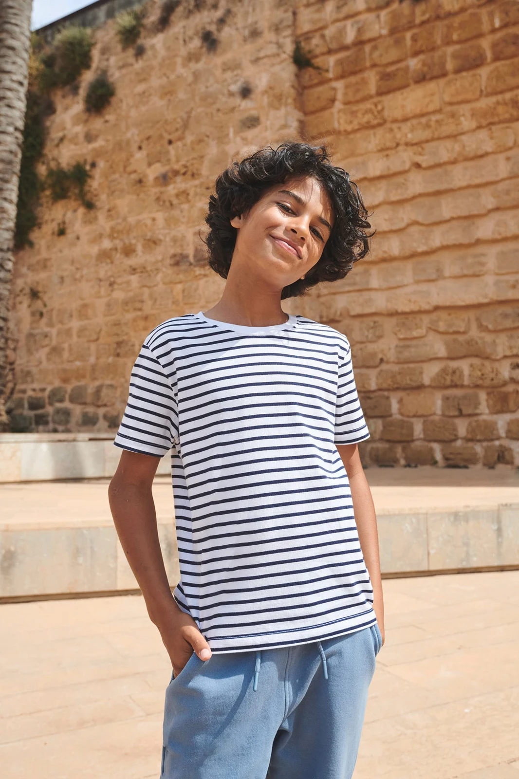 Gestreiftes kinder-t-shirt